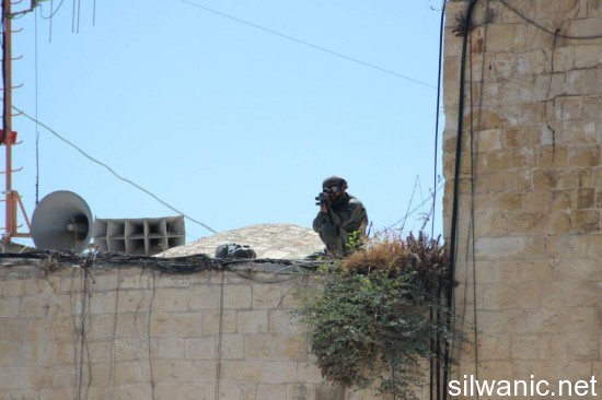 قناص الاقصى