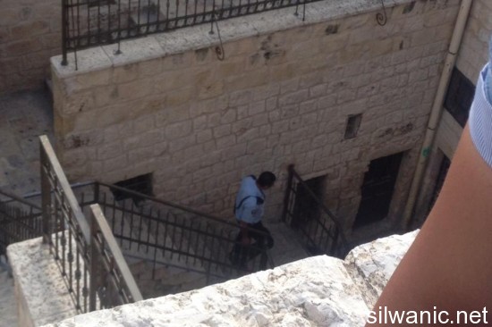 مدرسة الايتام