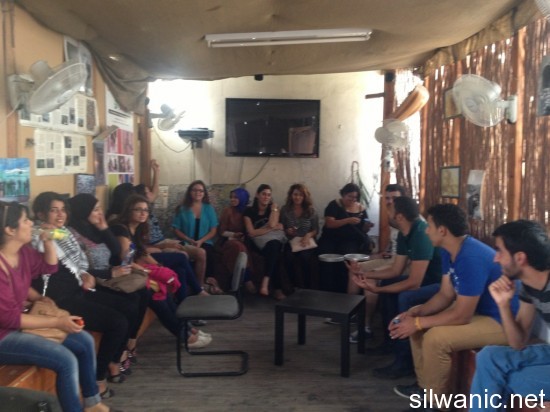 مركز المعلومات وفد