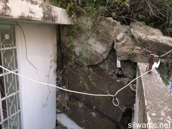 انهيار دار وادي حلوة