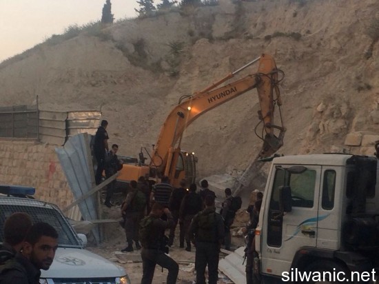 11303441_10152774830322466_304593992_n