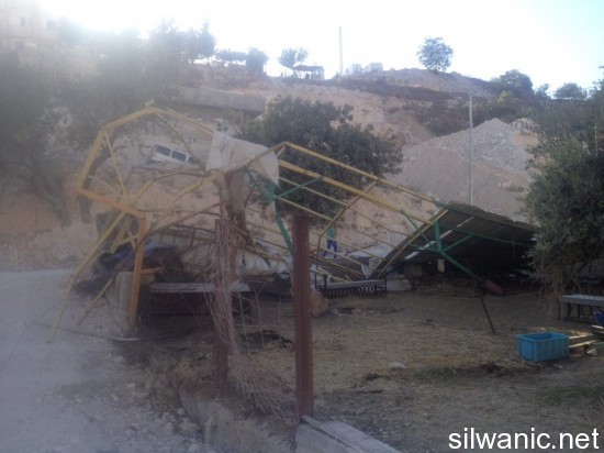 هدم جبل المكبر