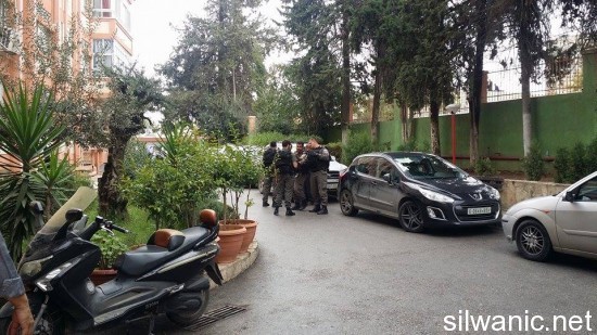 جنود ساحة المستشفى