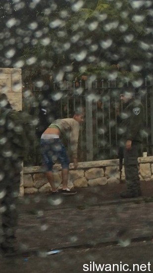 خلع ملابس تفتيش